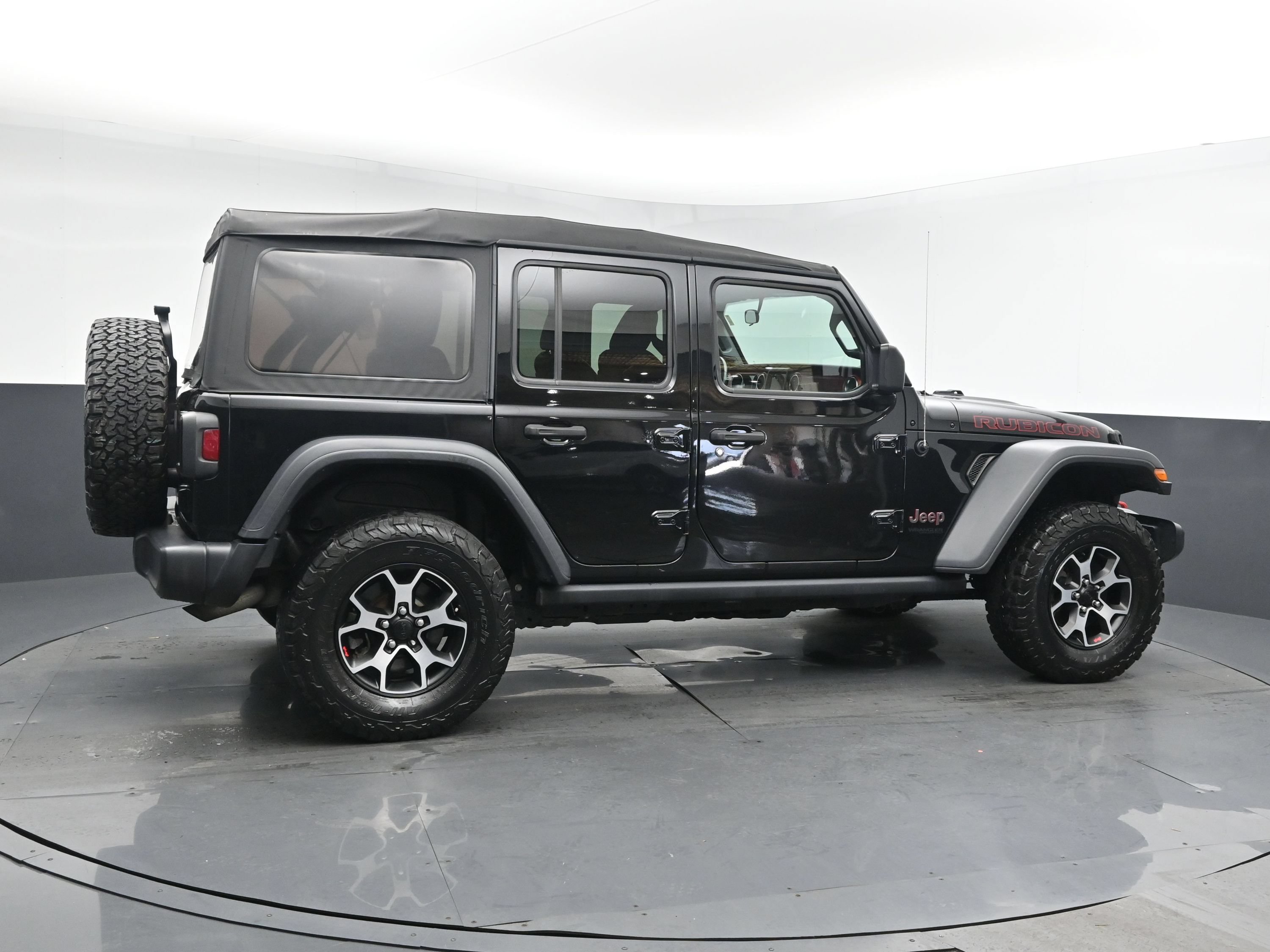 Used 2021 Black Clearcoat Jeep Unlimited Rubicon image 3