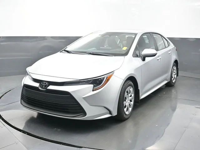 2026 Toyota Corolla LE CVT's photo