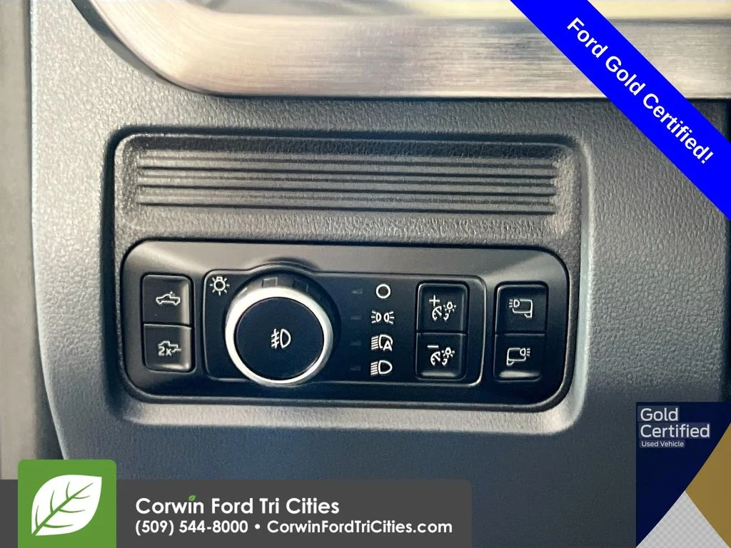Certified Used 2025 Agate Black Metallic Ford Lariat image 19