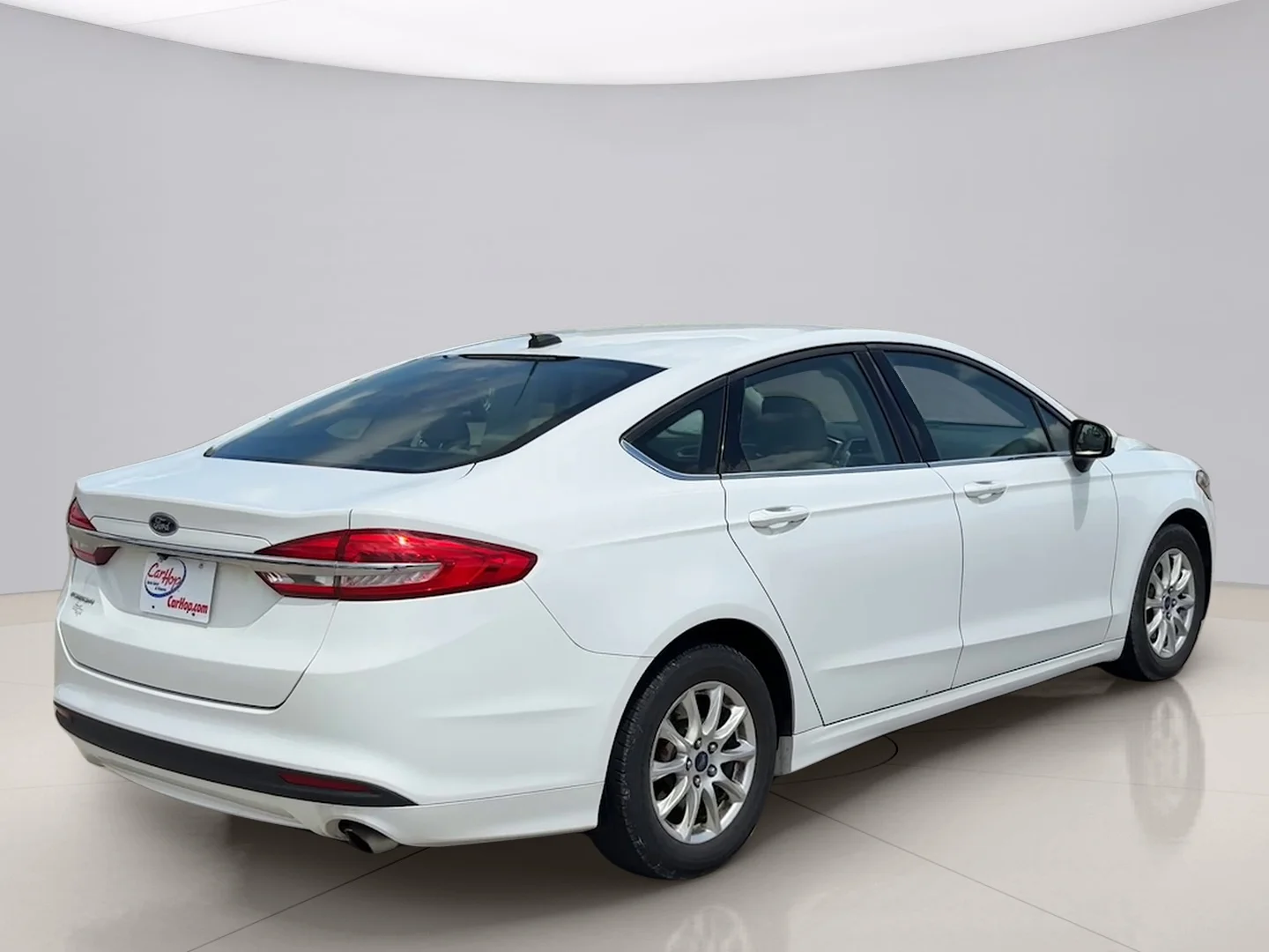 Used 2017 White Ford S image 5
