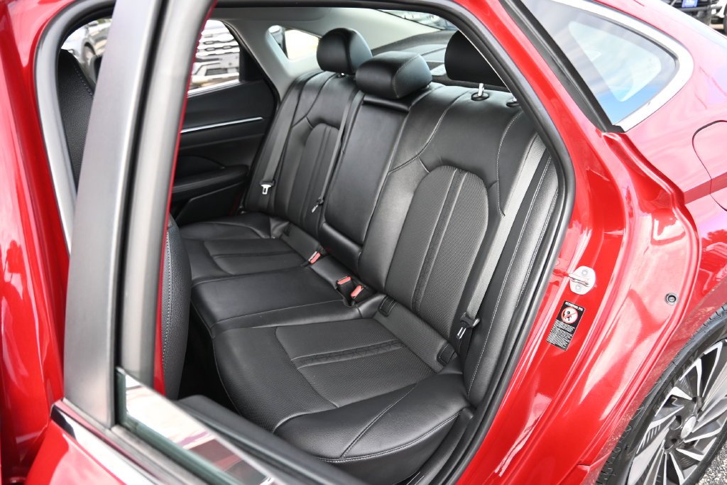 Used 2023 Red Hyundai Limited image 27