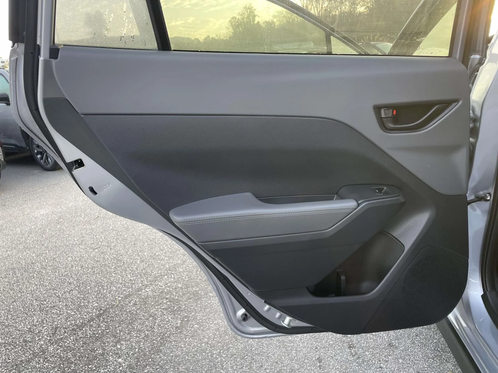 Used 2025 Ice Silver Metallic Subaru Premium image 2