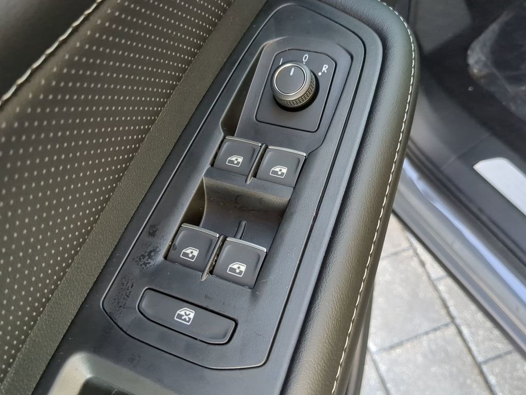 New 2026 Gray Volkswagen 2.0T SE w/Technology image 18