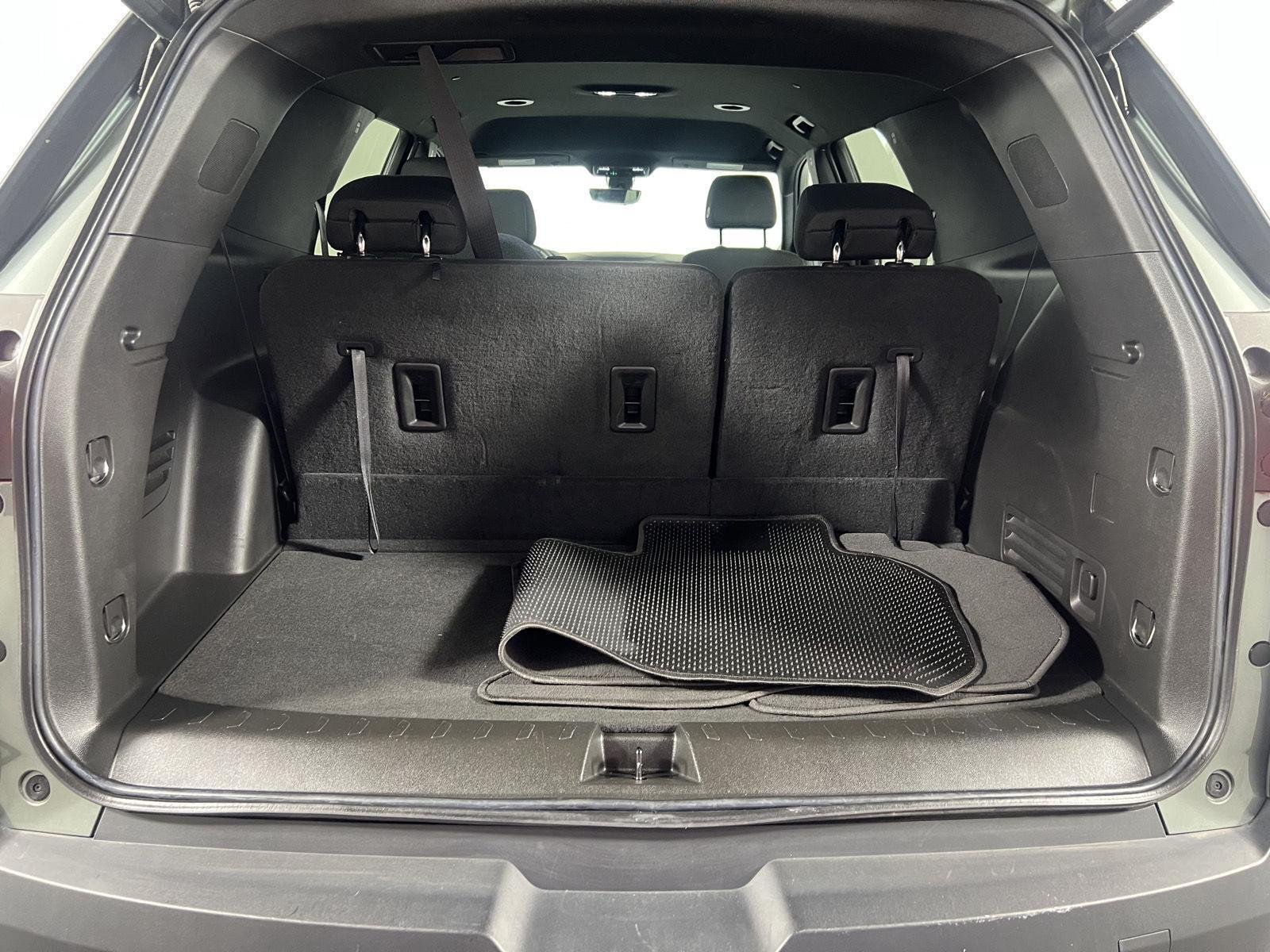Used 2023 Silver Sage Chevrolet LT image 22