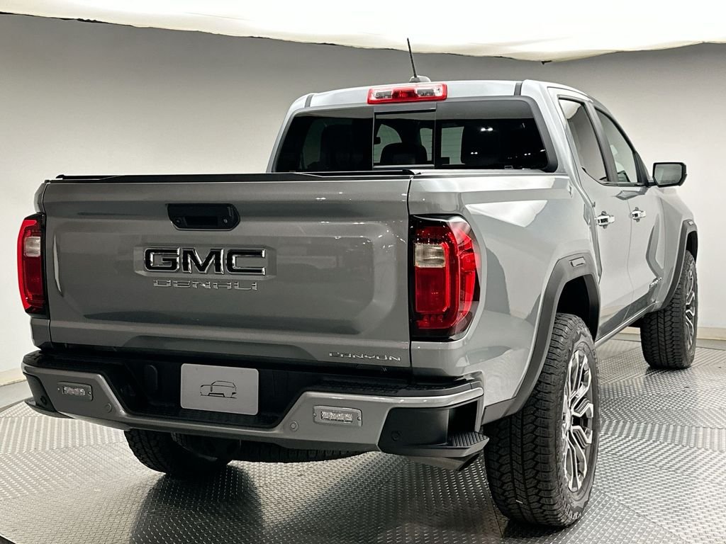 Used 2024 Sterling Metallic GMC Denali image 5