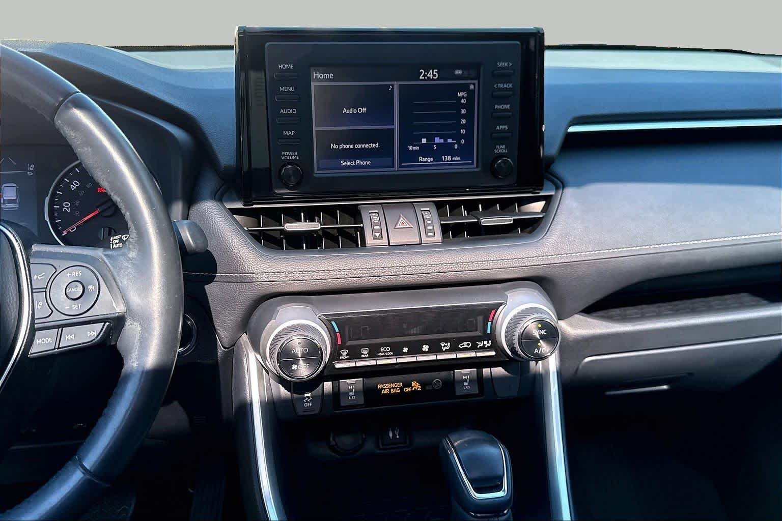 Used 2019 Midnight Black Metallic Toyota XLE Premium image 7