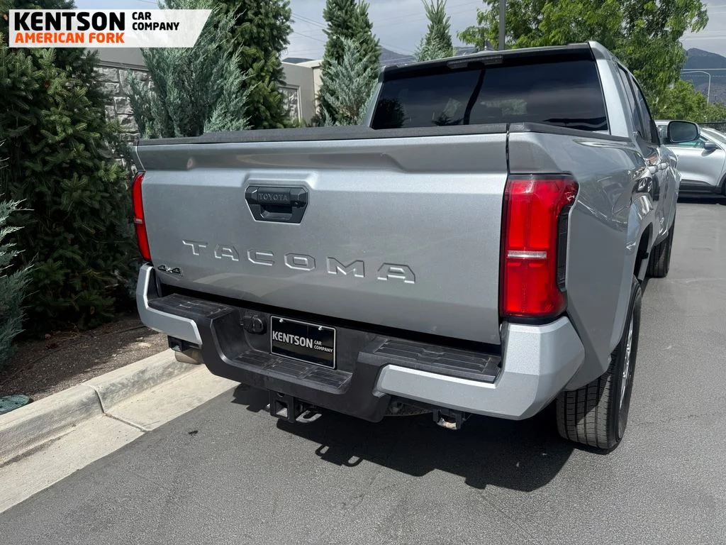 Used 2025 Silver Toyota SR5 image 31