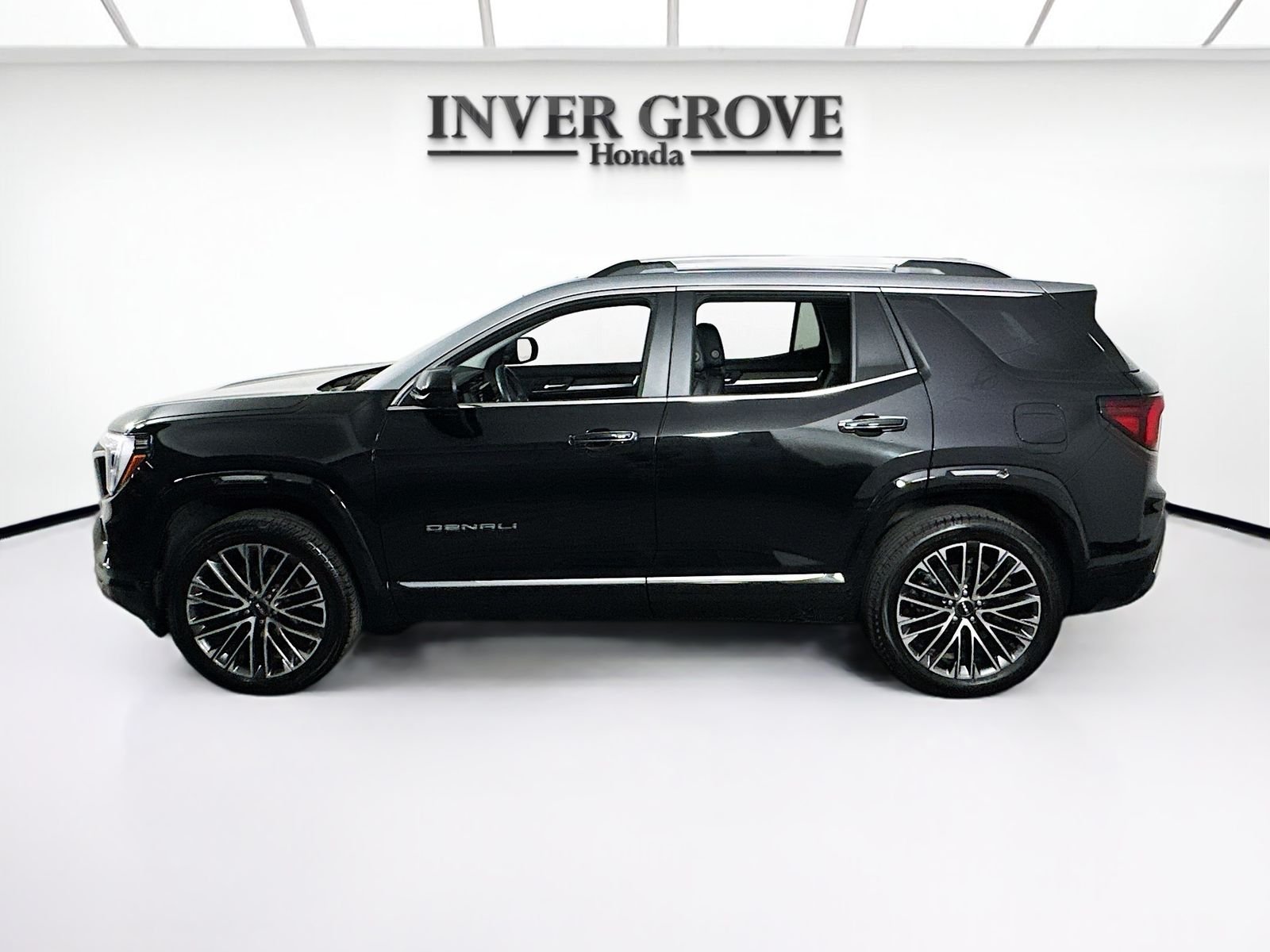 Used 2026 Ebony Twilight Metallic GMC Denali image 8