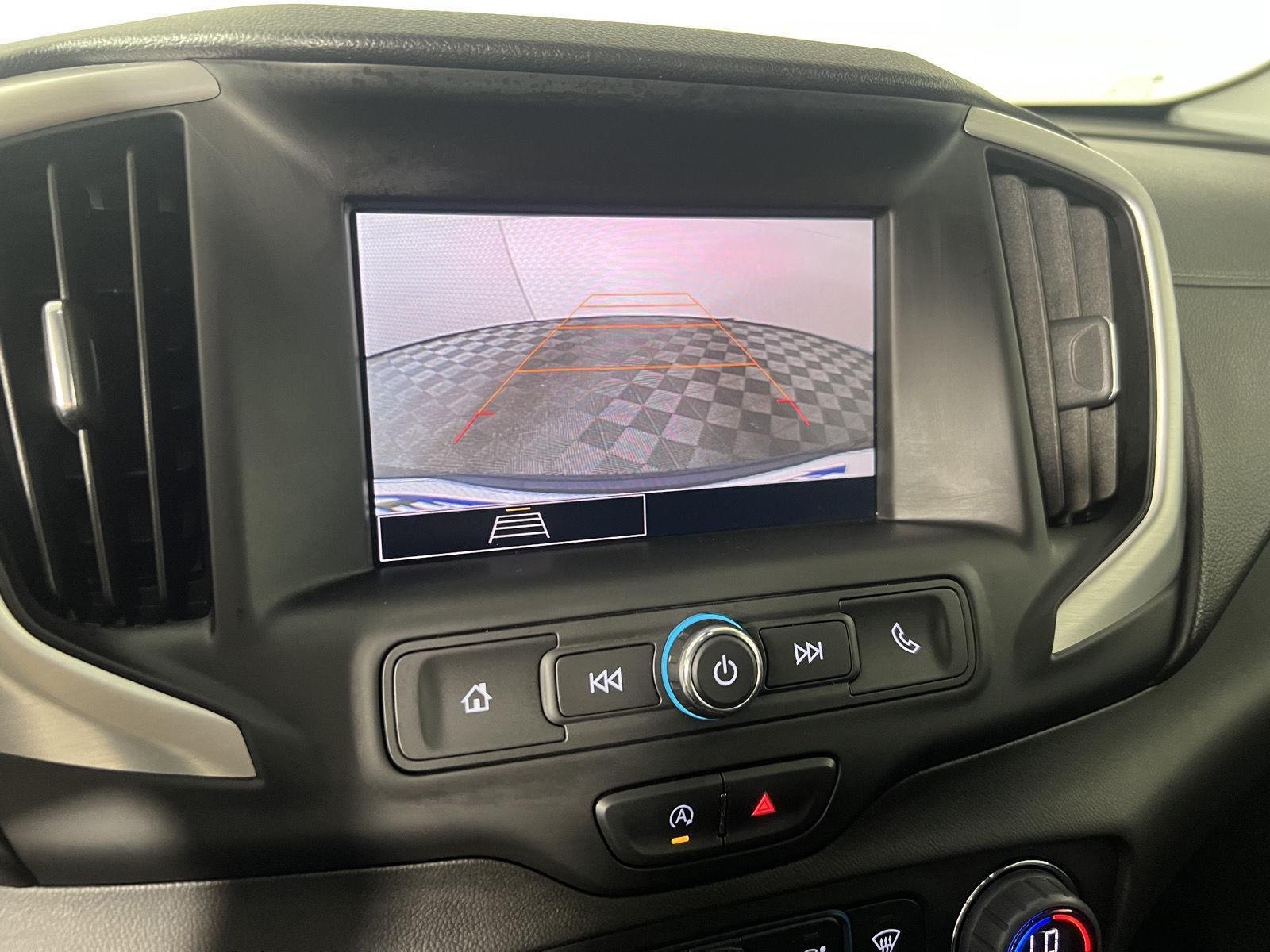 Used 2023 Marine Metallic GMC SLE image 30