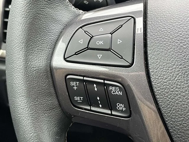 Used 2019 White Platinum Clearcoat Ford Lariat image 21