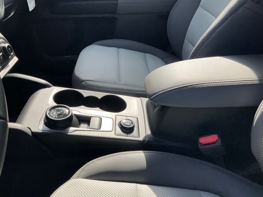 New 2026 Ruby Red Metallic Tinted Clearcoat Ford Badlands® image 18