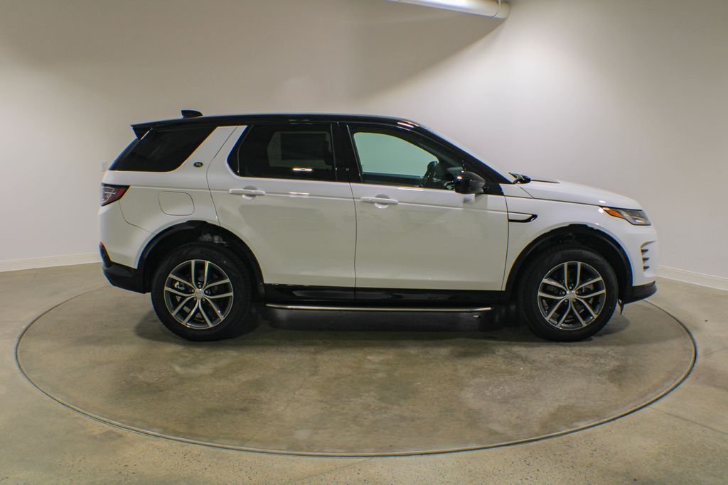 New 2026 Fuji White LAND ROVER  image 7