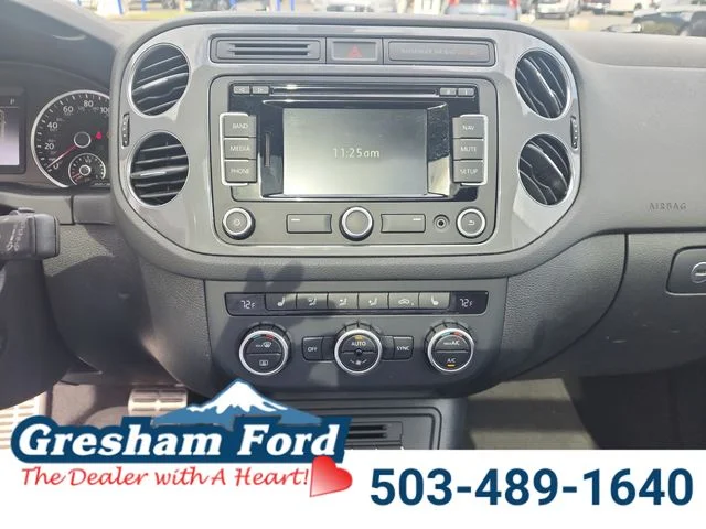 Used 2014 Gray Volkswagen R-Line image 22