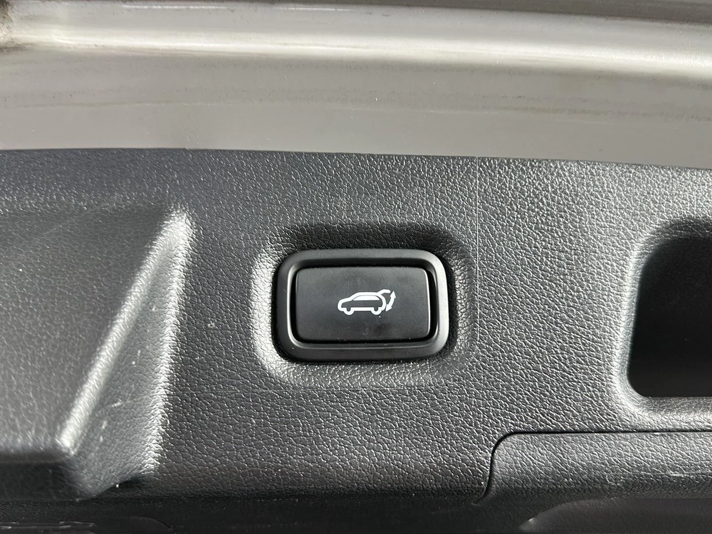 Used 2023 Shimmering Silver Hyundai Limited image 28