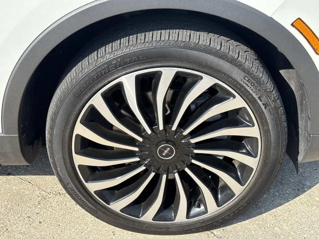 Used 2023 White Lincoln Black Label image 6