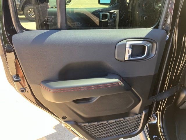 New 2026 Black Clear-Coat Exterior Paint Jeep Rubicon image 23
