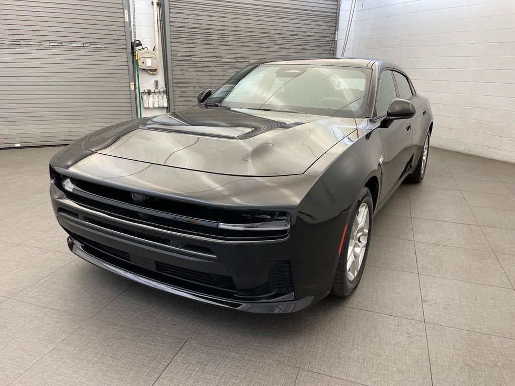 New 2026 Diamond Black Crystal Pearlcoat Dodge R/T image 8