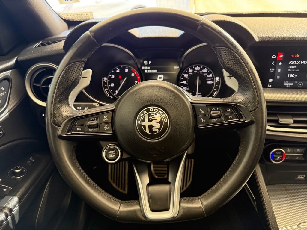 Used 2021 Silverstone Gray Metallic Alfa Romeo Ti Sport image 23