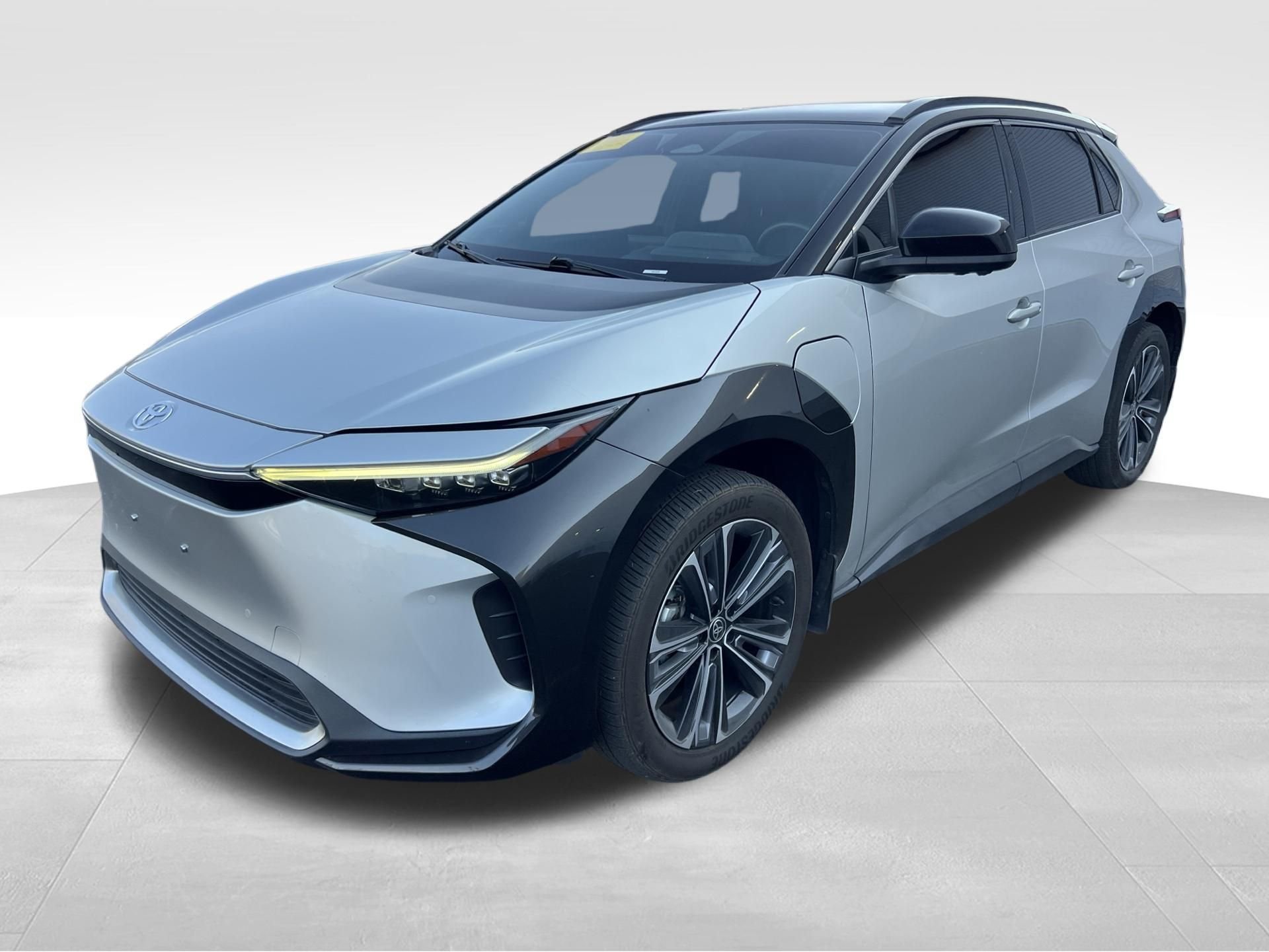 Used 2023 Silver Toyota Limited image 9