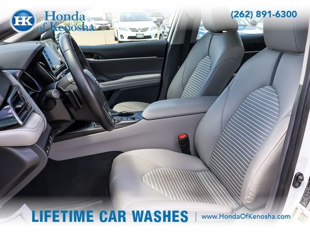 Used 2024 Ice Toyota SE image 10