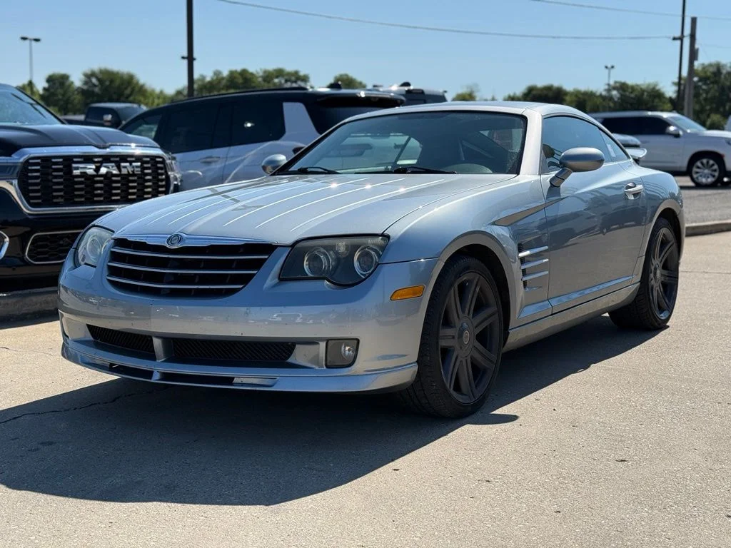 Used 2005  Chrysler SRT6 image 25