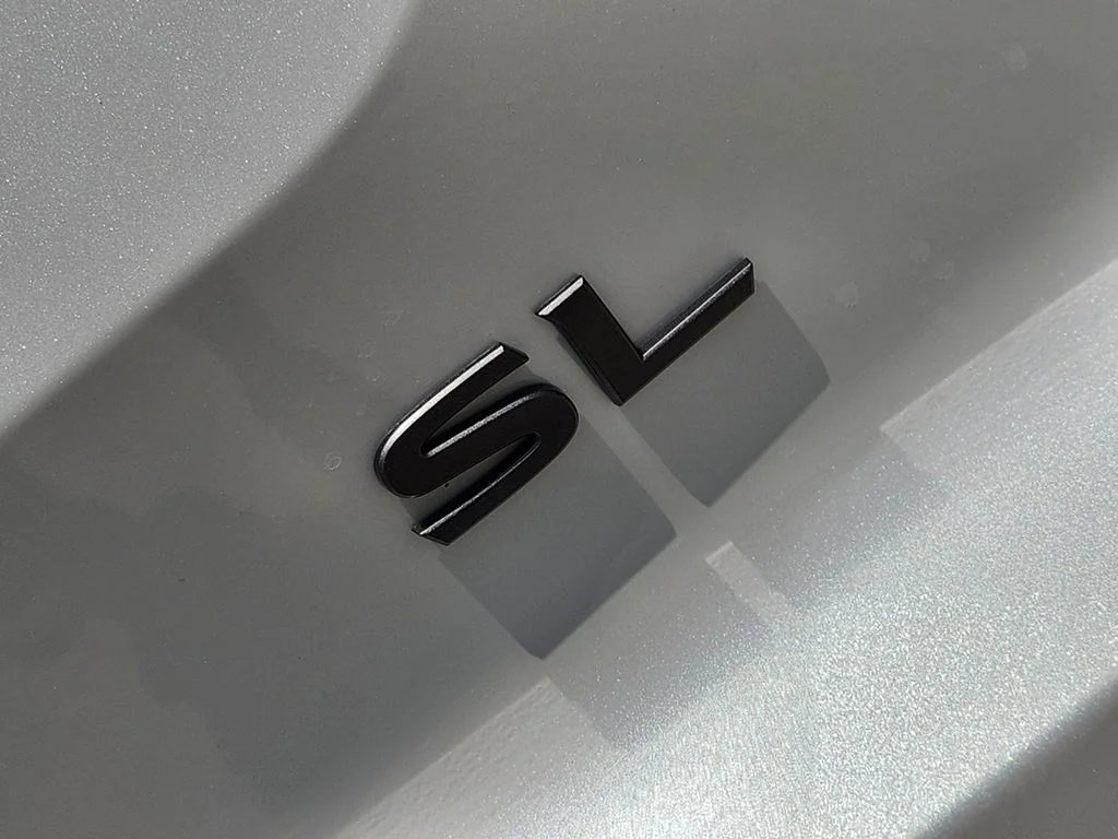 New 2026 Everest White Pearl TriCoat Nissan SL image 7