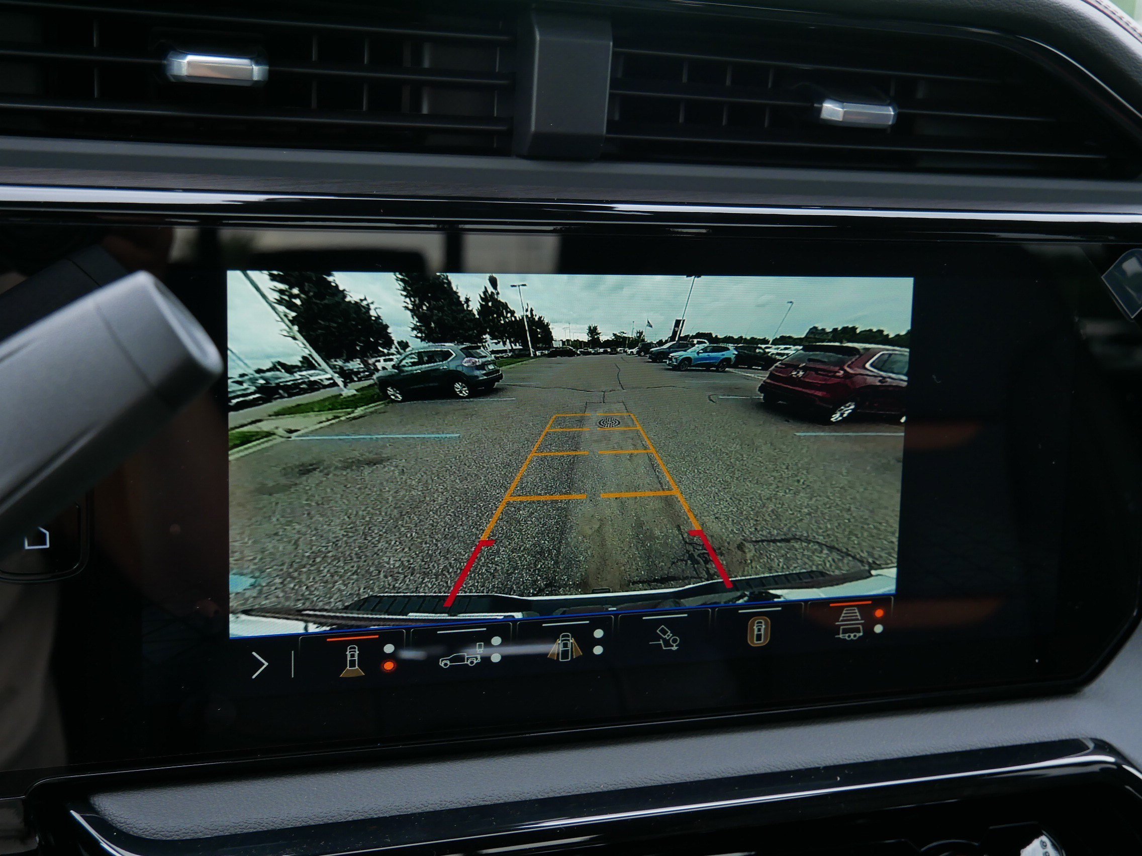 2026 GMC Sierra 3500HD AT4 - Photo 10