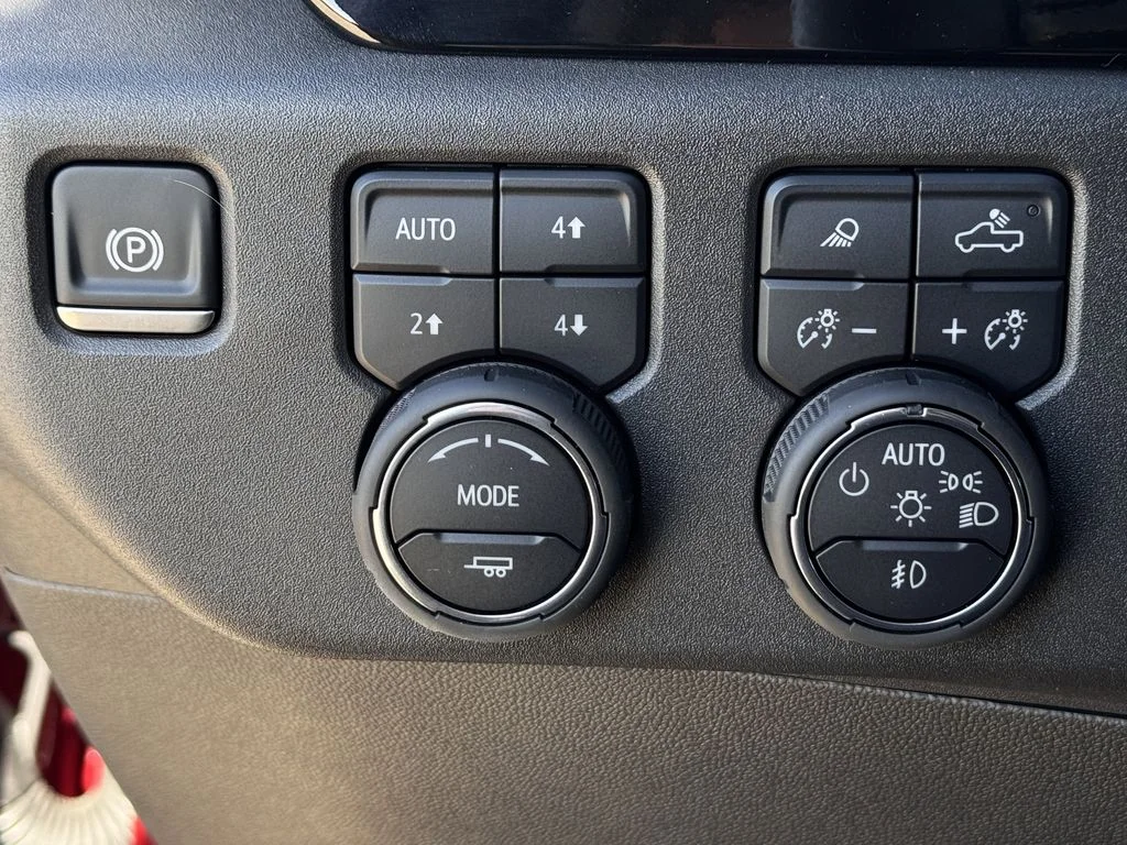 Used 2025 Red Chevrolet LT Trail Boss image 22