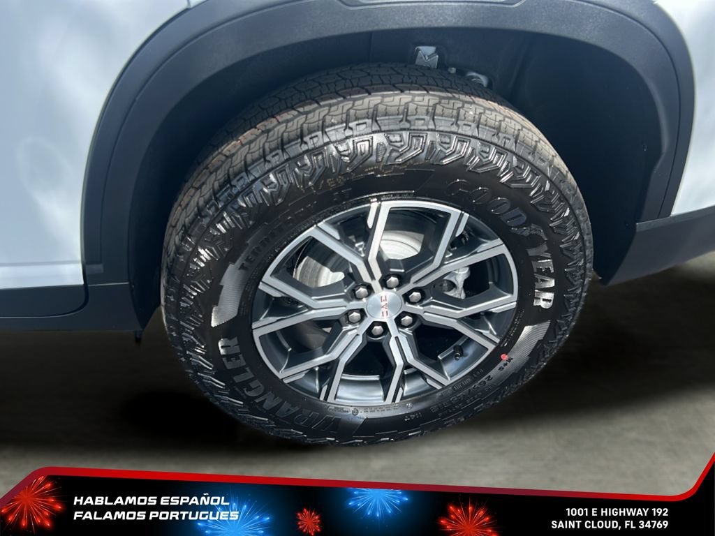 New 2026 Glacier White Tricoat GMC AT4 image 42