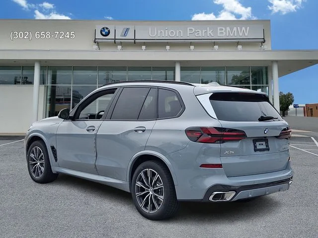 New 2026 Brooklyn Grey Metallic BMW xDrive40i image 6