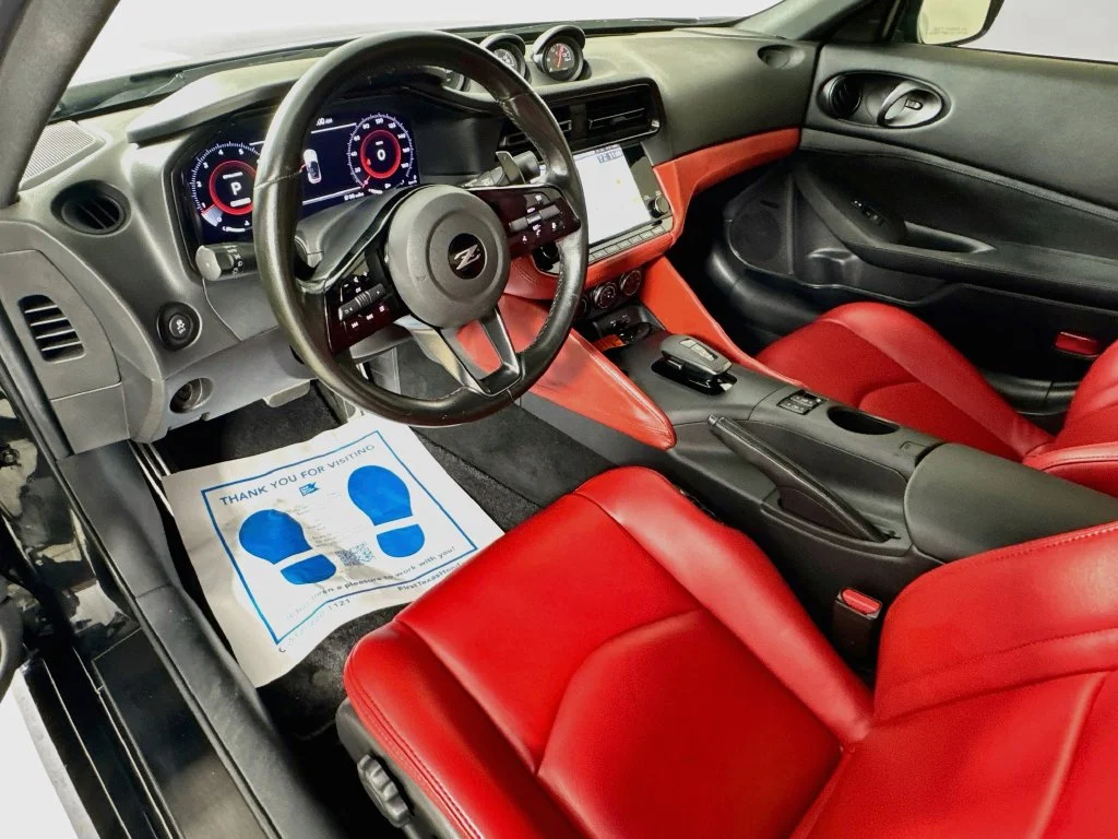 Used 2024 Black Nissan Performance image 27