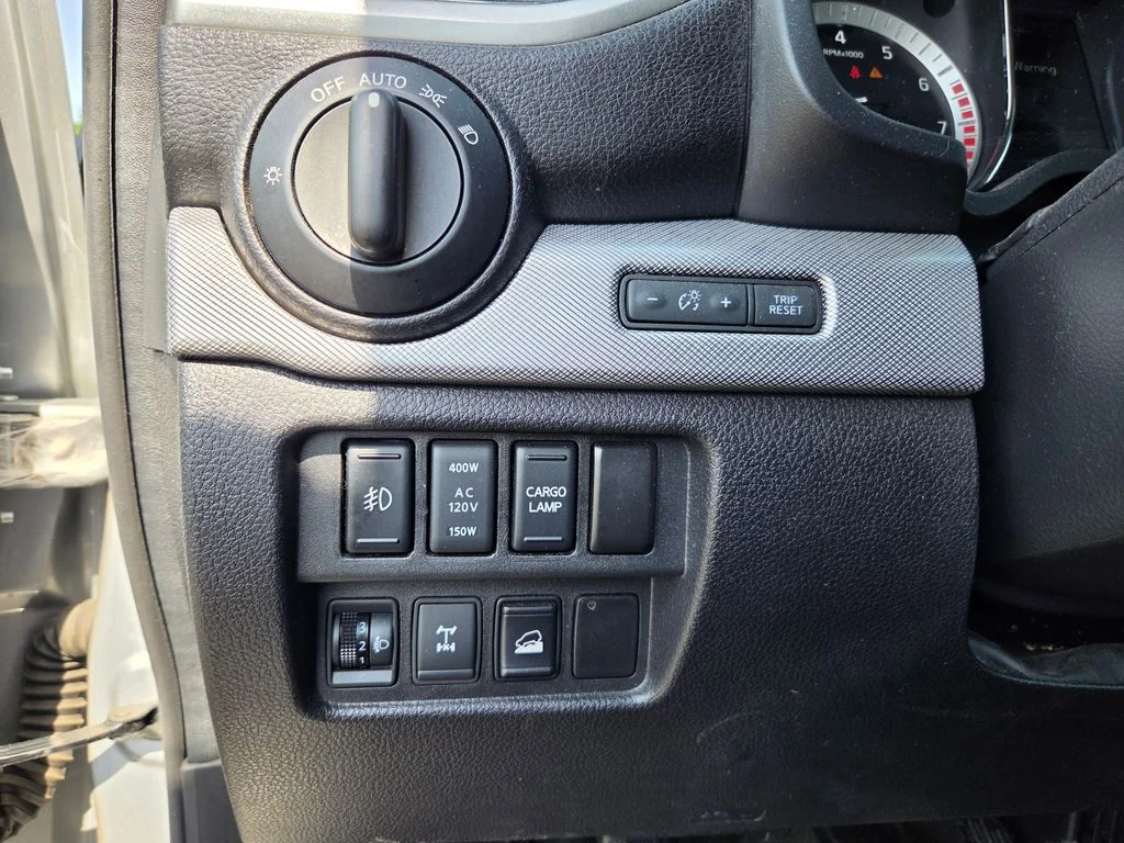 Used 2017 Silver Nissan PRO-4X image 12