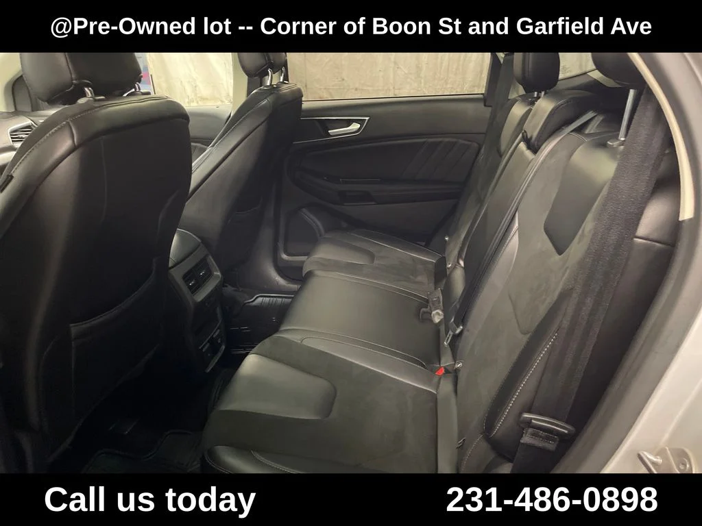 Used 2015 Silver Ford Sport image 23