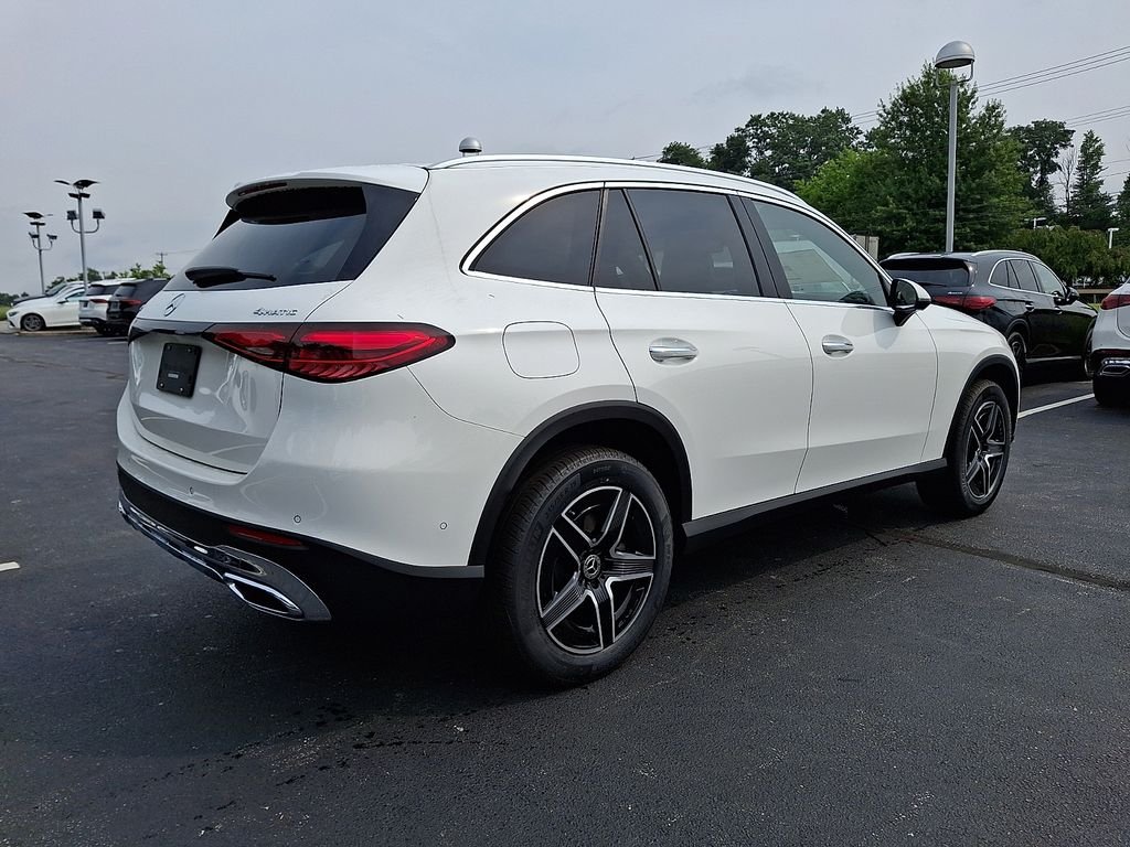 New 2026 Polar White Mercedes-Benz GLC 300 image 6