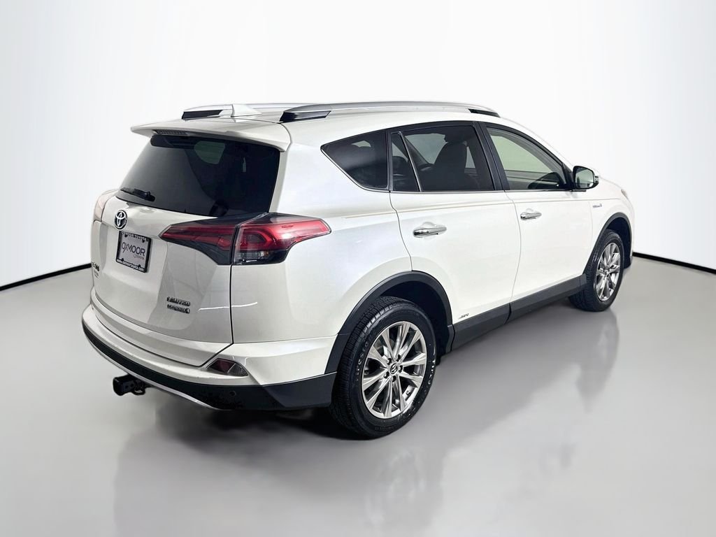 Used 2016 Blizzard Pearl Toyota Limited image 7
