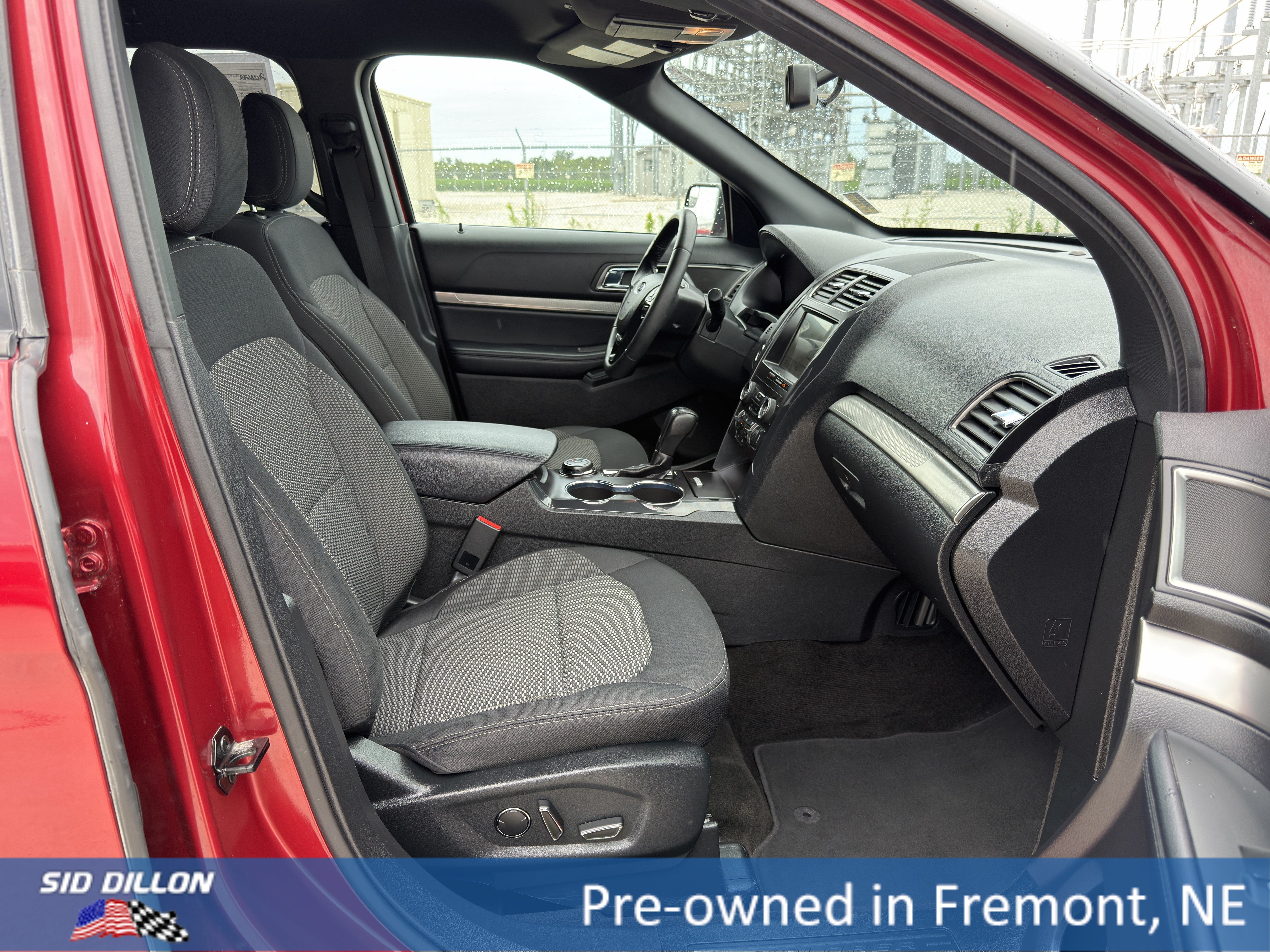 Used 2018 Red Ford XLT image 13
