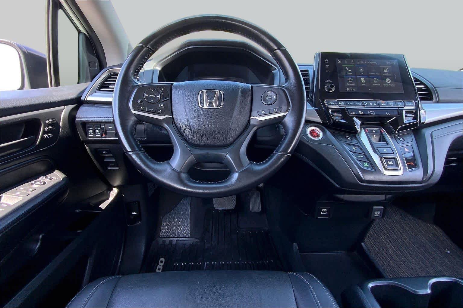 Used 2021 Platinum White Pearl Honda EX-L image 6
