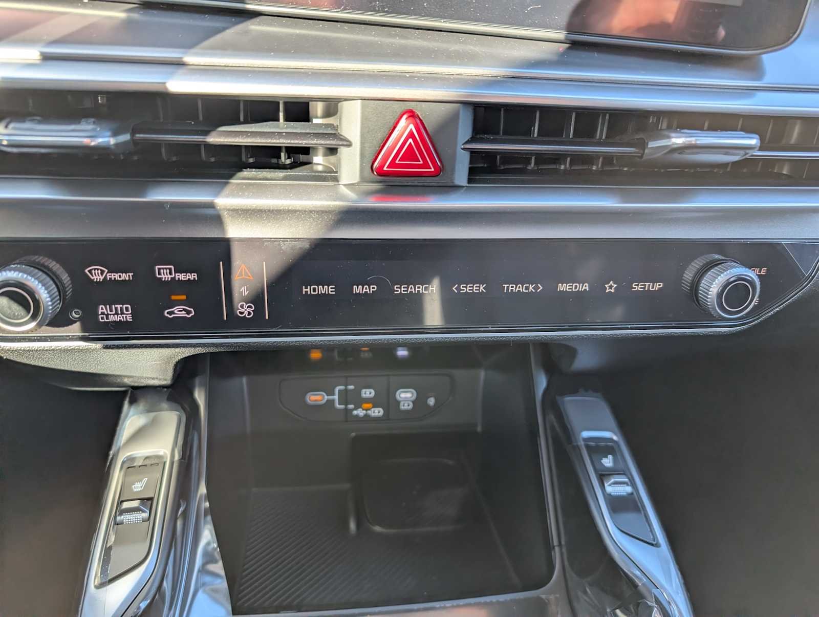 2026 Kia Sorento EX - Photo 27