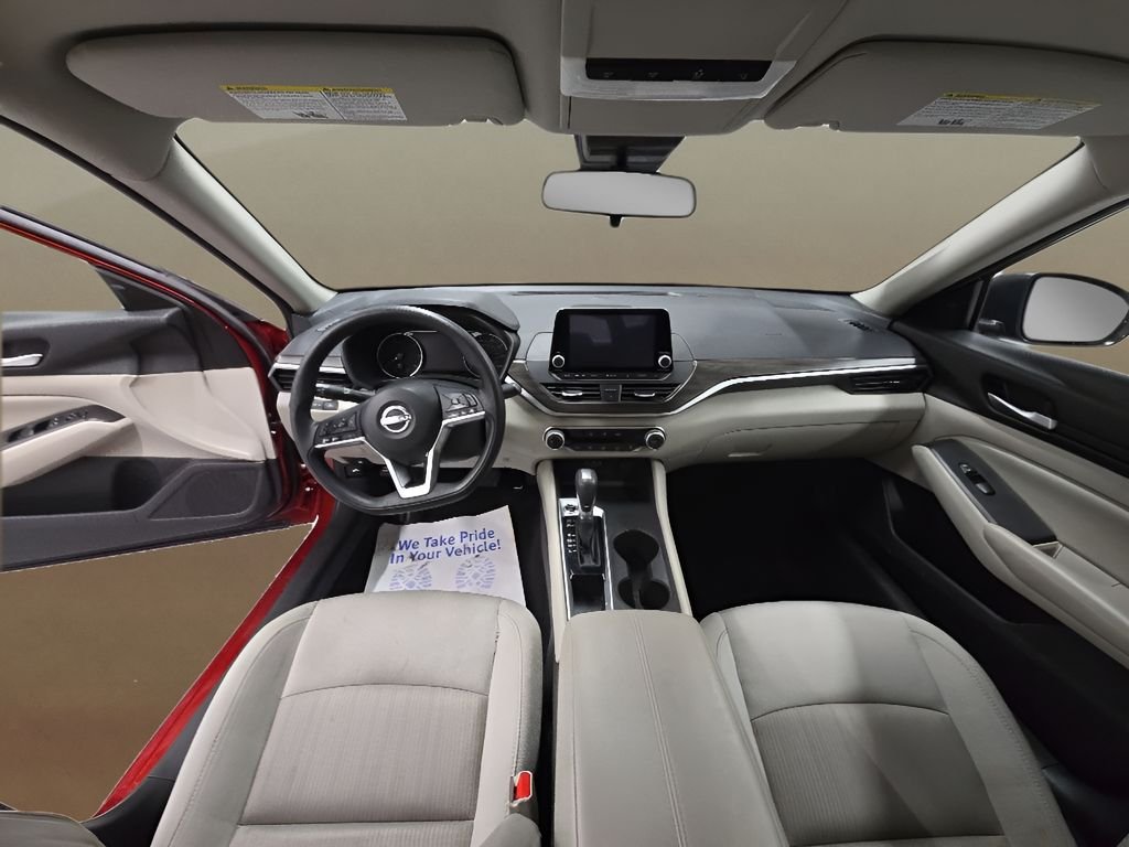 Used 2025 Red Nissan 2.5 SV image 21
