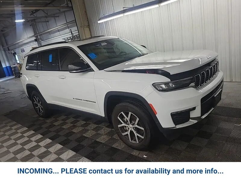 Certified Used 2023 White Jeep Limited image 3