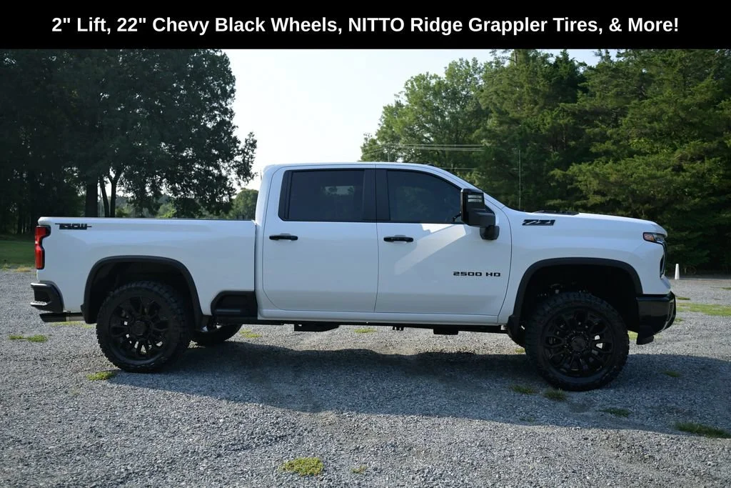 New 2026 Summit White Chevrolet LT image 5