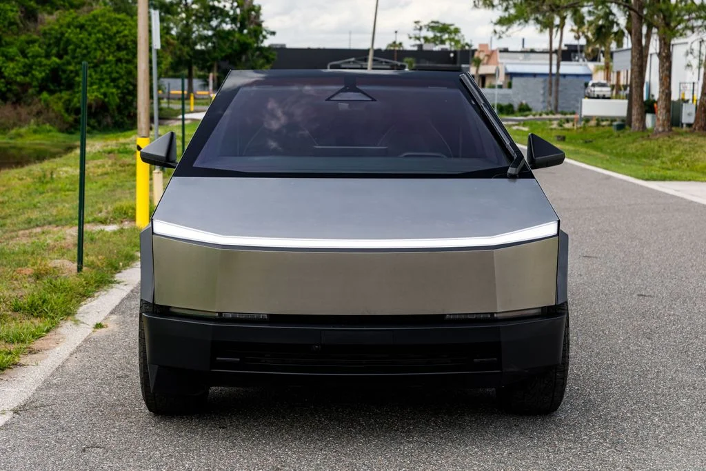 Used 2025 Silver Tesla Base image 8