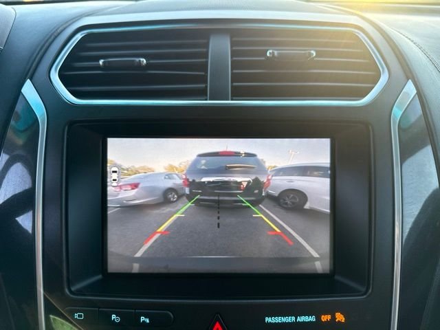 Used 2016 Black Ford Platinum image 23