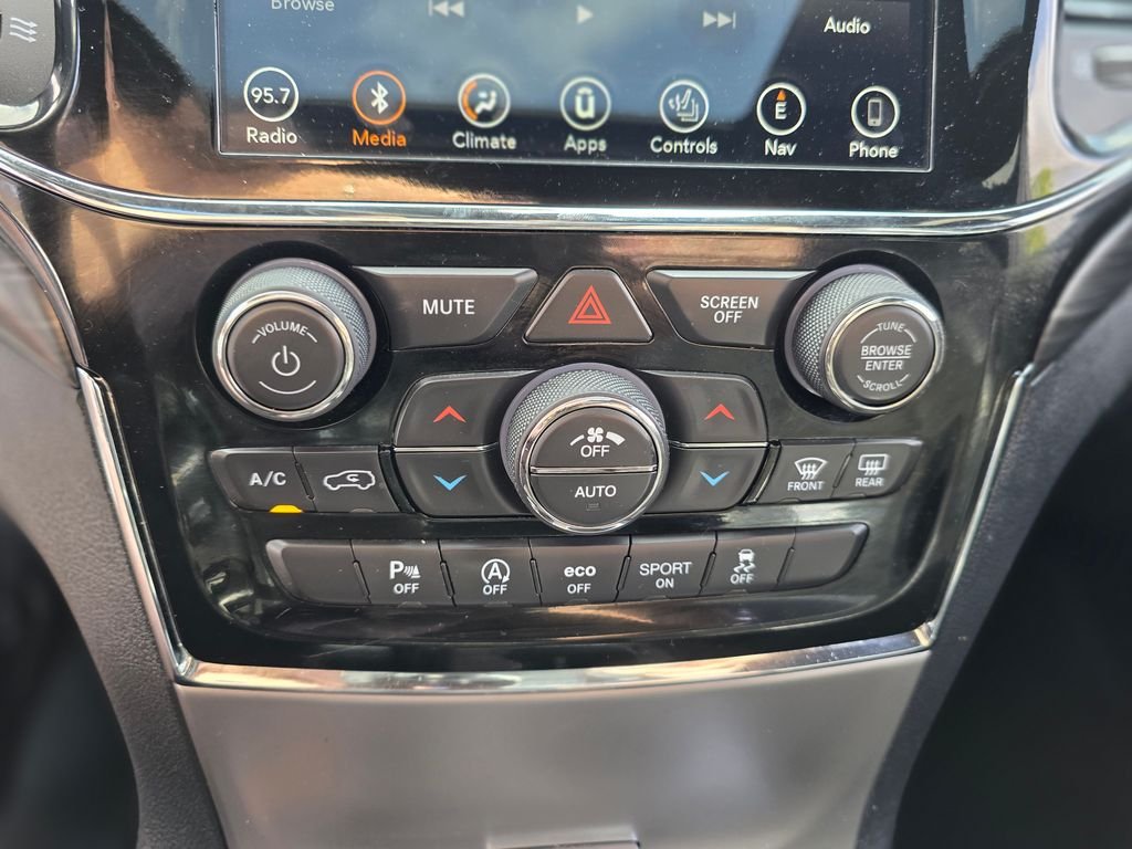 2019 Jeep Grand Cherokee Altitude - Photo 32