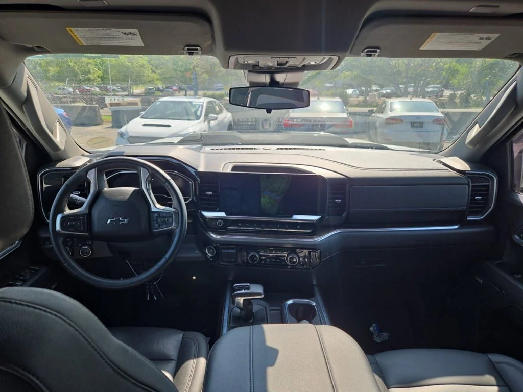 Used 2023 White Chevrolet LT Trail Boss image 8
