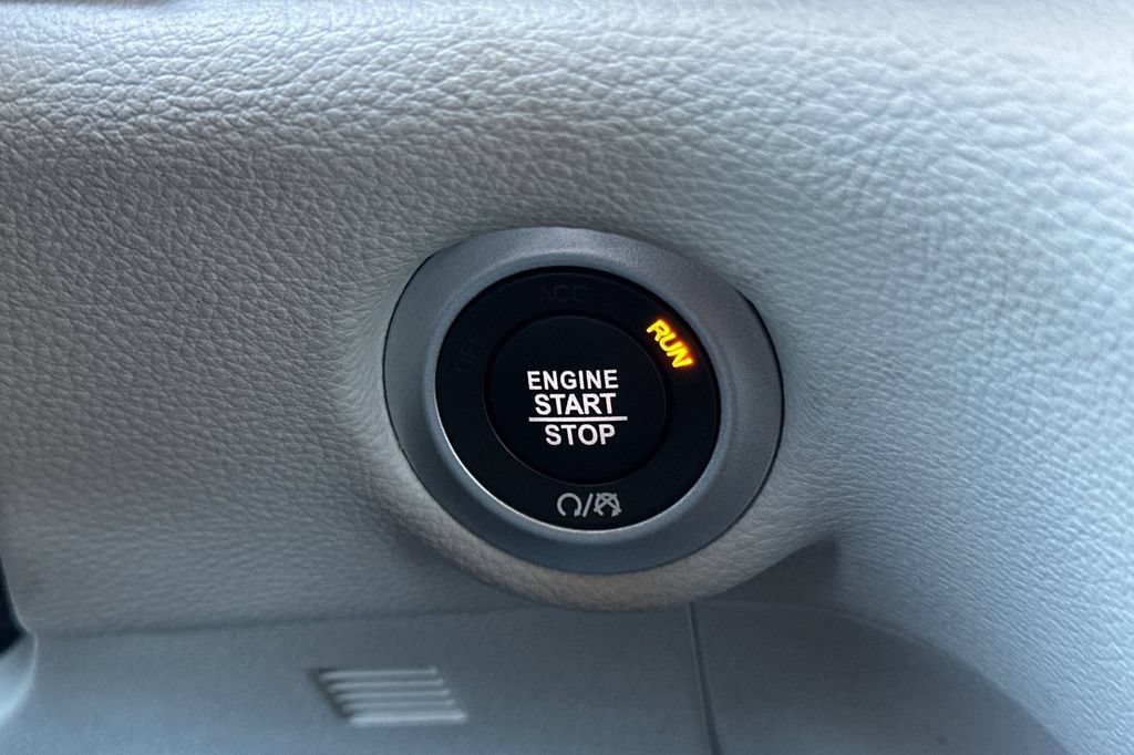 2021 Chrysler Pacifica Touring - Photo 23