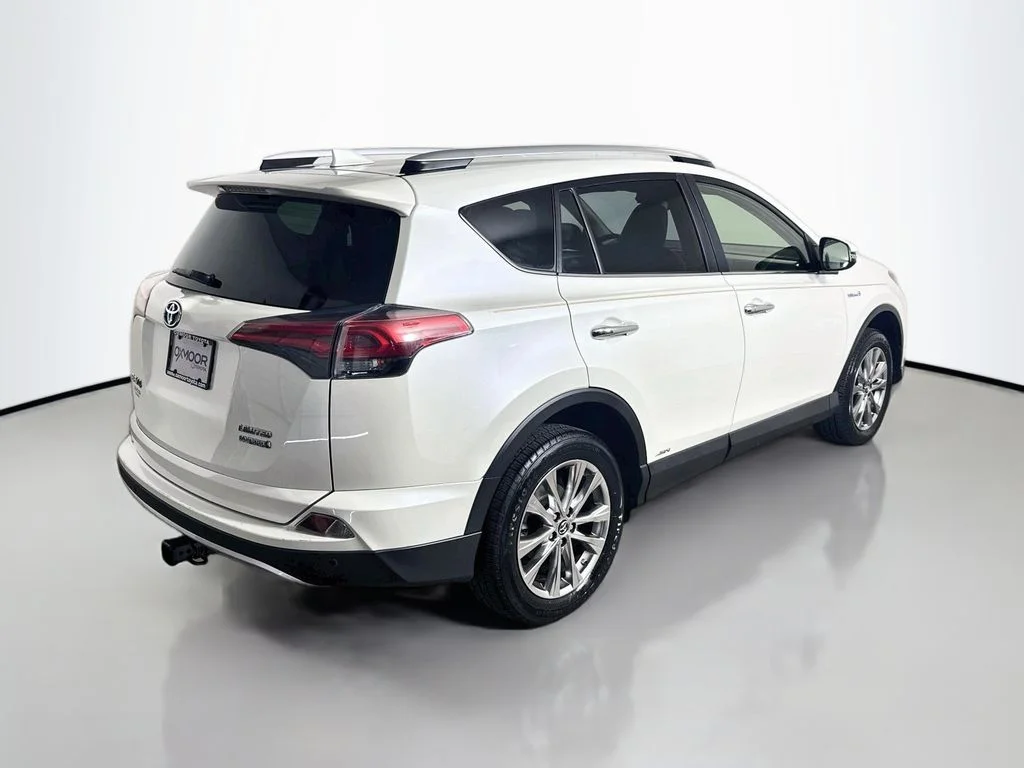 Certified Used 2016 Blizzard Pearl Toyota Limited image 7