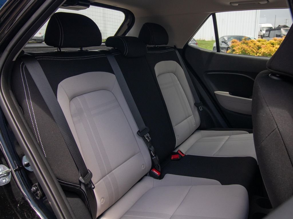 2026 Hyundai Venue SEL - Photo 16