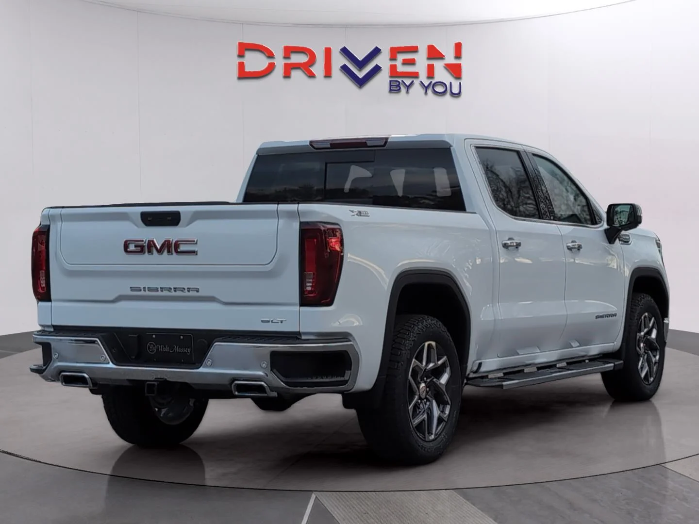 New 2026 Summit White GMC SLT image 5