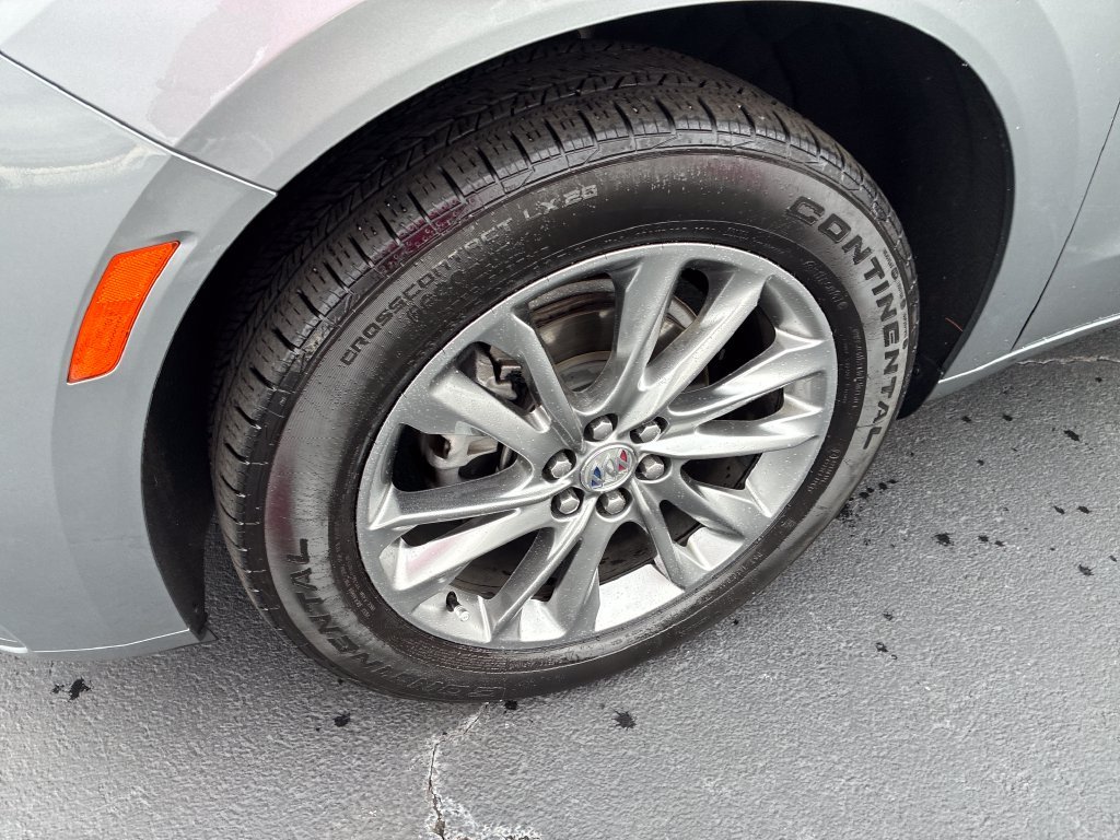 Used 2023 Gray Buick Avenir image 9